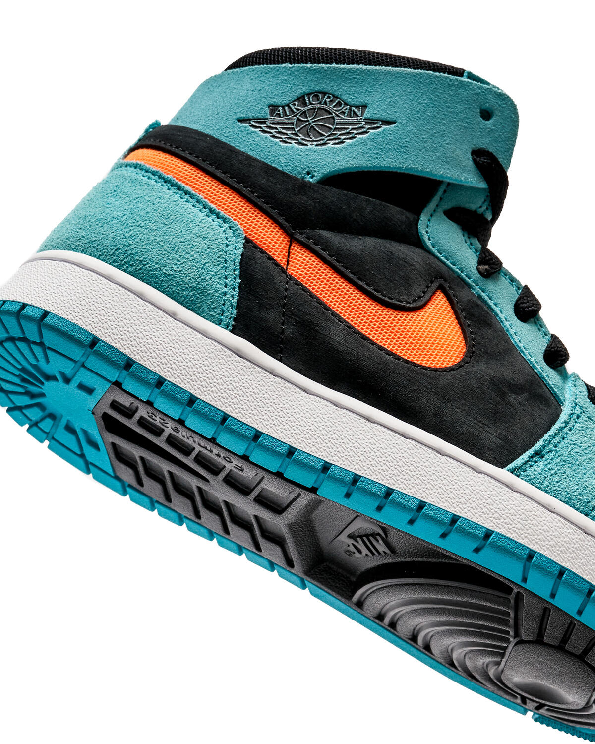 air jordan 1 mid unc w